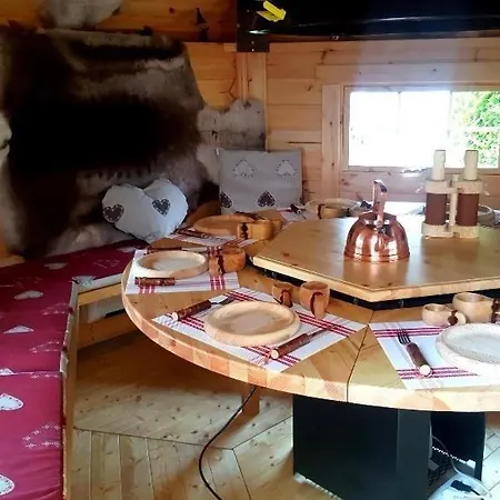 Logis De La Poirie Gasthof