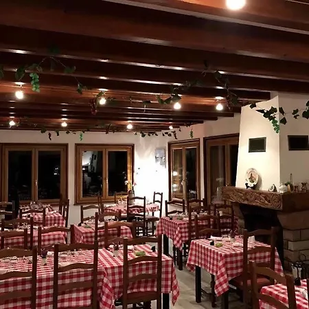 Logis De La Poirie