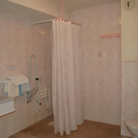 Logis De La Poirie Tendon