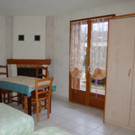 Logis De La Poirie