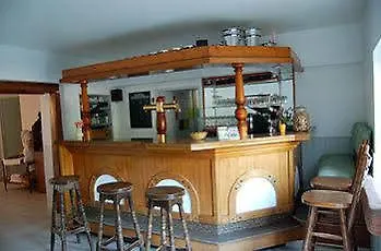 Logis De La Poirie Tendon