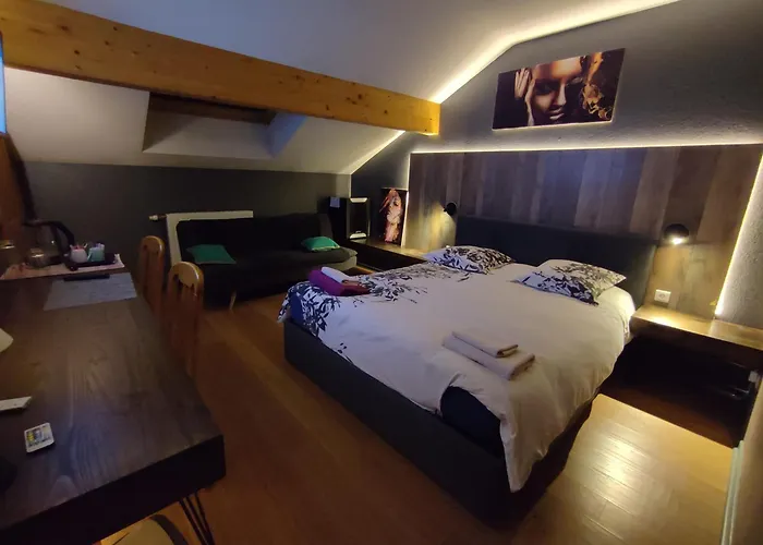 Inn Logis De La Poirie 3*