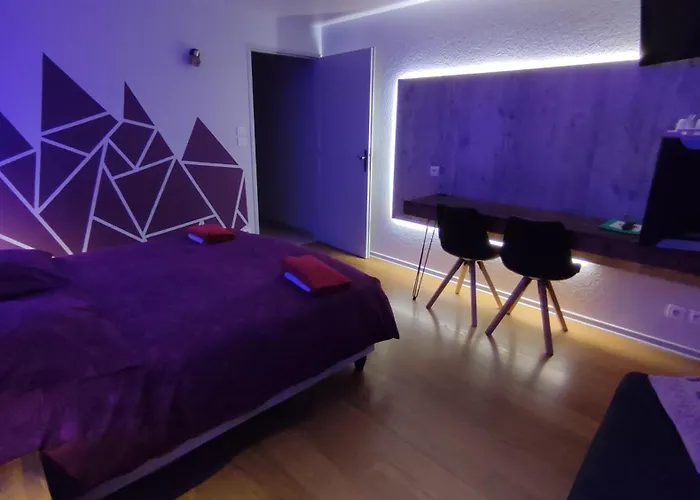 Inn Logis De La Poirie