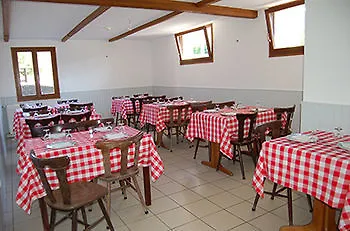 Logis De La Poirie 3* Tendon