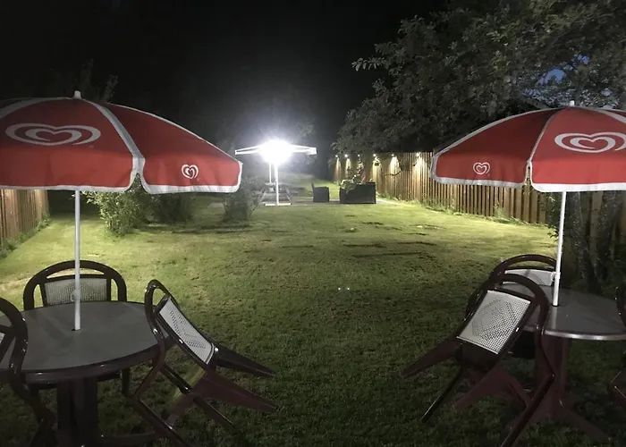 Logis De La Poirie Tendon